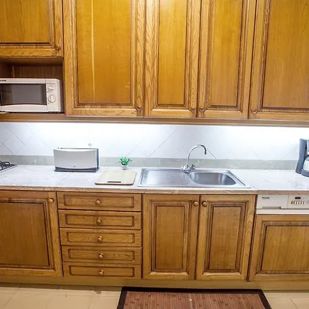 Quinta Miramar 아파트호텔 푼샬