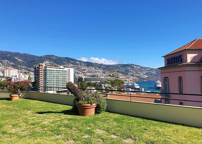 Quinta Miramar アパートホテル