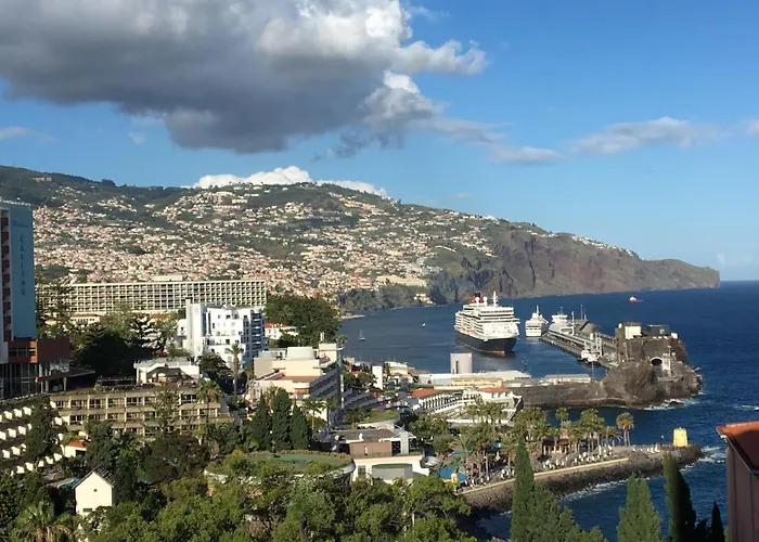 Quinta Miramar アパートホテル 4*