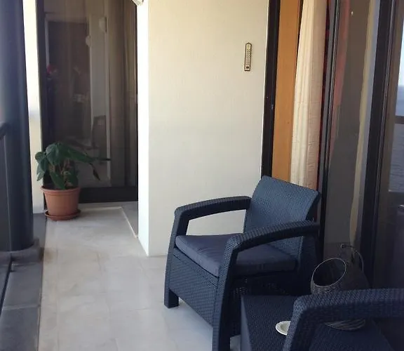 Aparthotel Quinta Miramar 4*